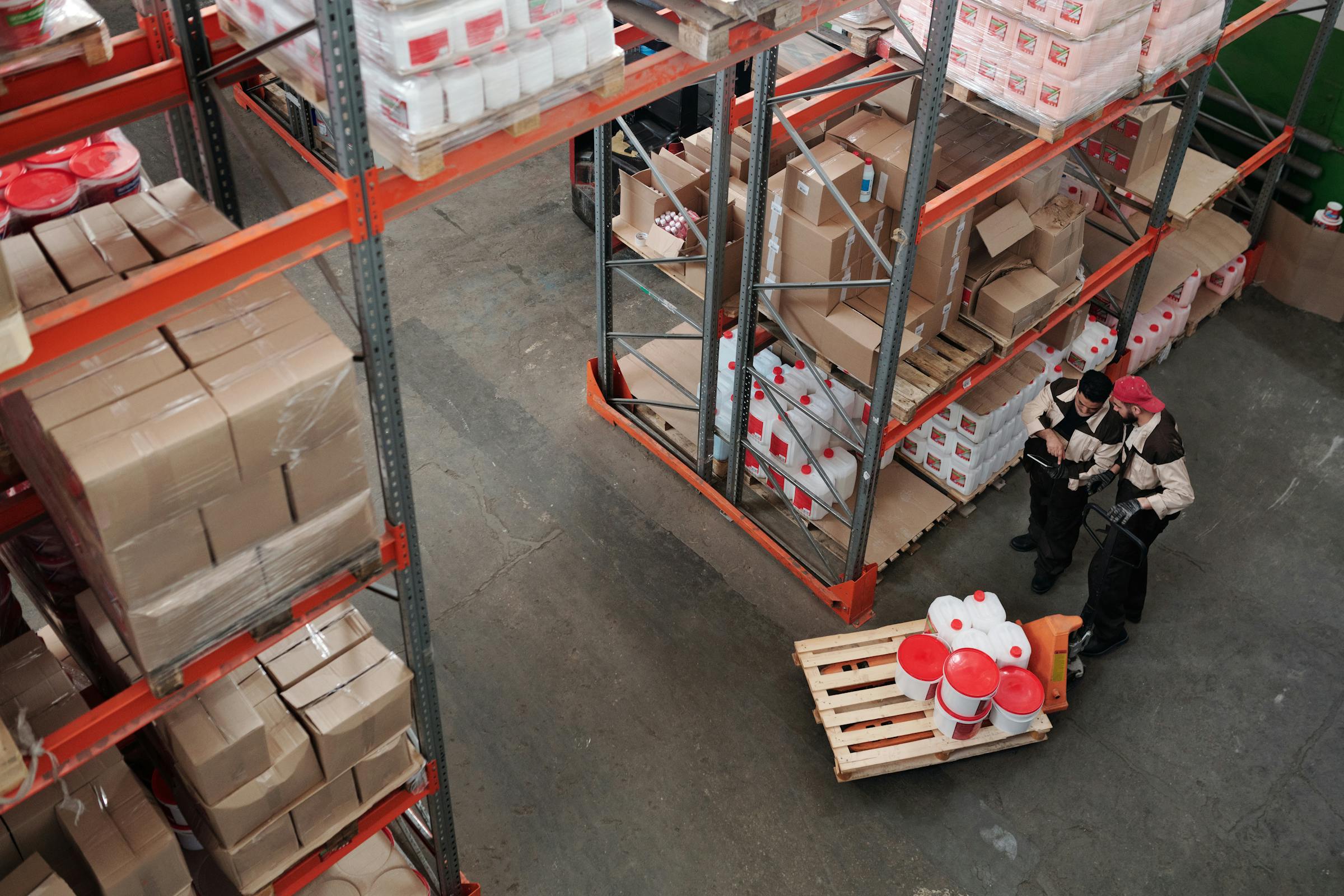 Comment réussir sa candidature pour travailler chez Leroy Merlin : conseils et astuces pour se démarquer dans le secteur de la distribution.